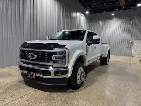 Used 2023 Ford F450 Lariat w/ Lariat Ultimate Package AWD/4WD image 1