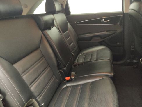 Used 2019 Kia Sorento EX w/ EX Premium Package image 19