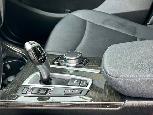 Used 2017 BMW X3 xDrive28i image 12