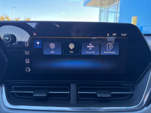 New 2026 Chevrolet Trax LT w/ Sunroof Package image 19