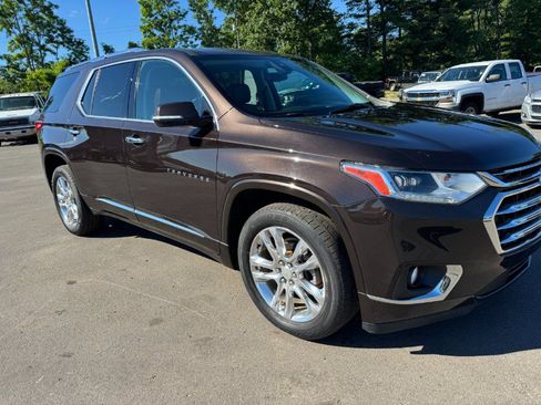 Used 2018 Chevrolet Traverse High Country AWD/4WD image 12