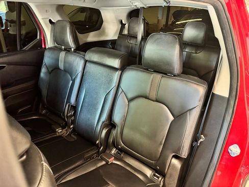 Used 2025 Honda Pilot EX-L image 21