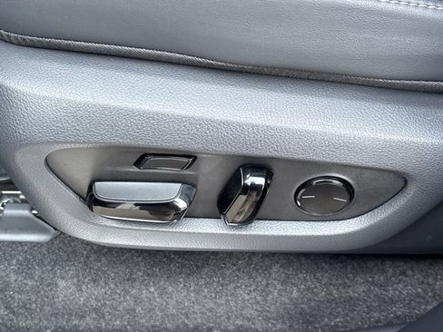 Used 2025 Lexus GX 550 image 22