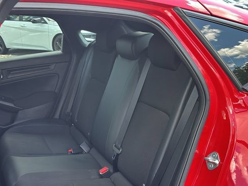 Used 2022 Honda Civic Sport image 25