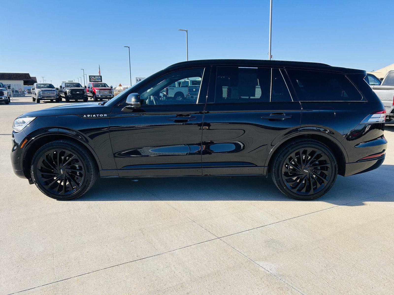 Used 2023 Lincoln Aviator Black Label w/ Jet Package AWD/4WD image 44