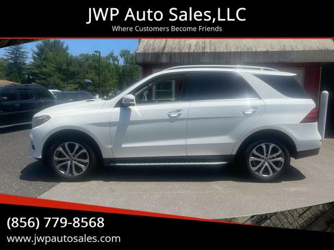 Used 2017 Mercedes-Benz GLE 350 4MATIC image 1