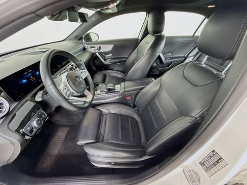 Used 2019 Mercedes-Benz A 220 image 5