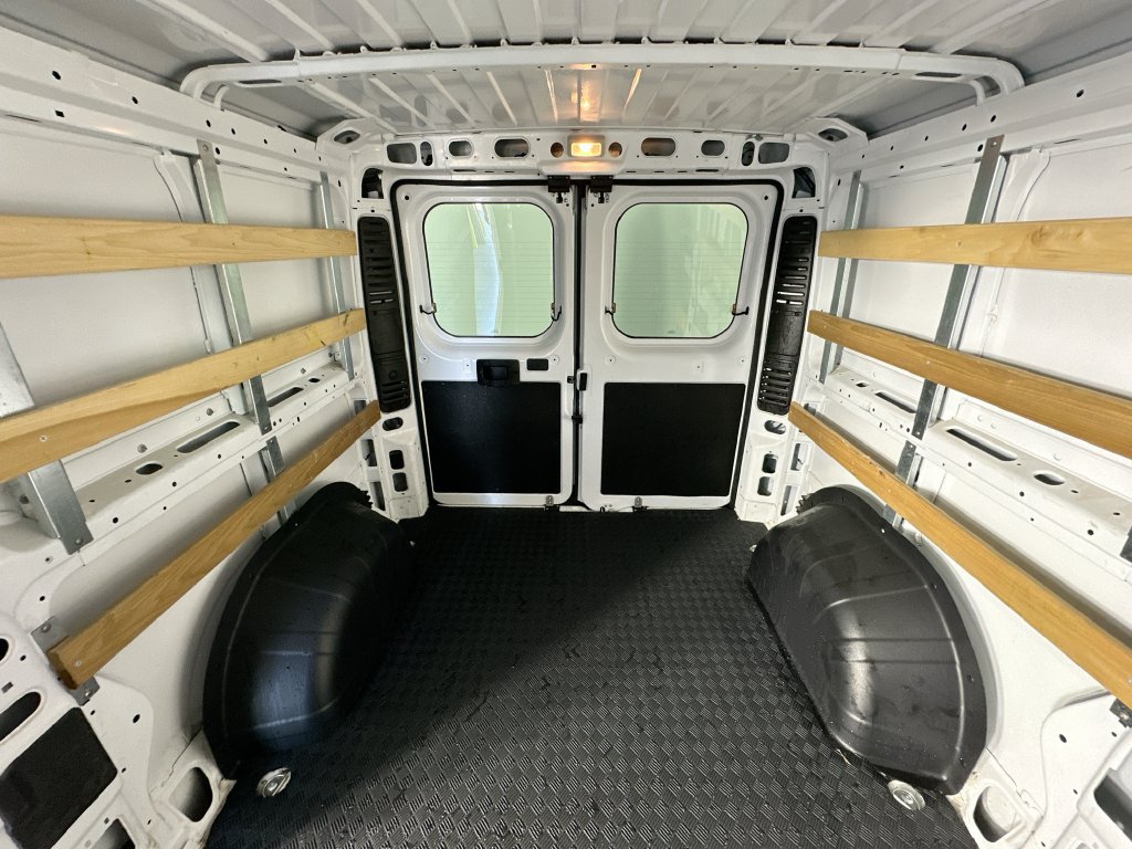 Used 2025 RAM ProMaster 2500 w/ U-Haul Equipment Group FWD image 13