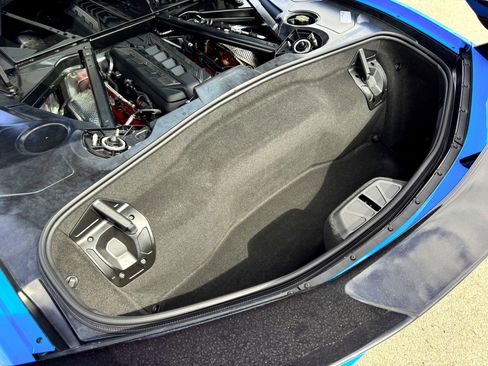 Used 2025 Chevrolet Corvette Stingray Coupe w/ 1LT image 10