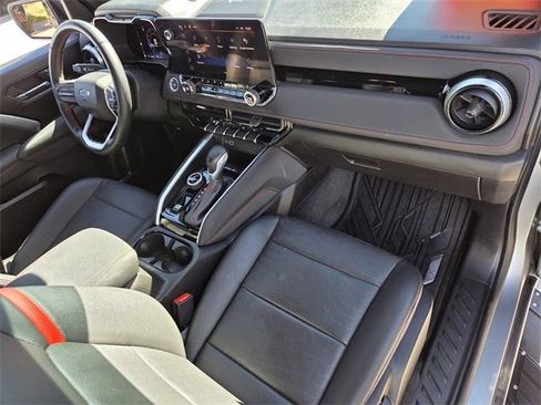 Used 2023 Chevrolet Colorado Z71 w/ Z71 Convenience Package 2 image 16