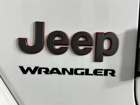 Used 2023 Jeep Wrangler Unlimited Rubicon w/ Xtreme 35 Tire Package AWD/4WD image 35