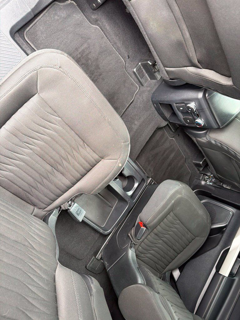 Used 2021 Ford Explorer XLT AWD/4WD image 14
