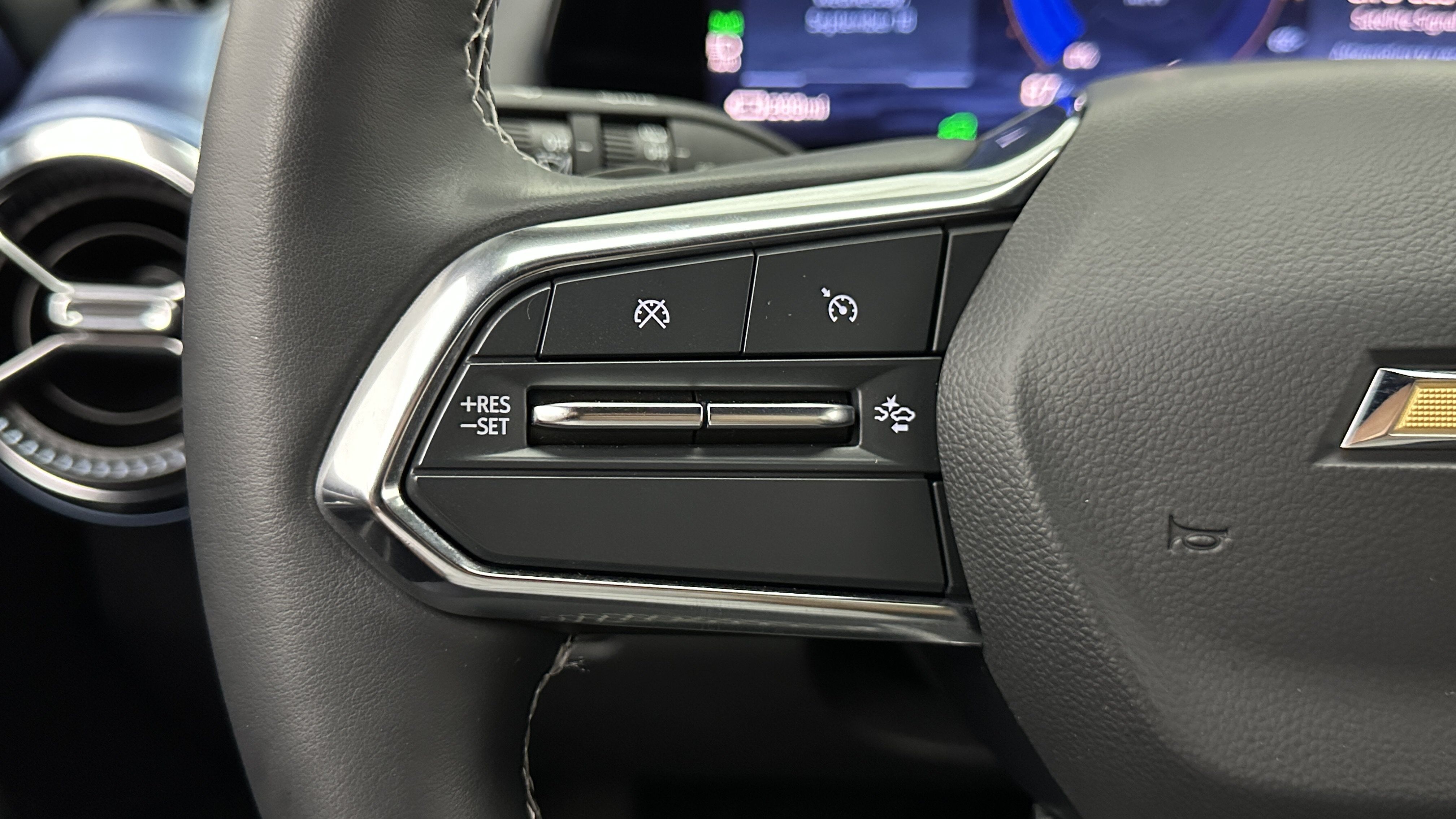Used 2024 Chevrolet Equinox EV LT FWD image 21