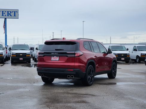 Used 2026 GMC Acadia Elevation w/ Black Edition FWD image 7