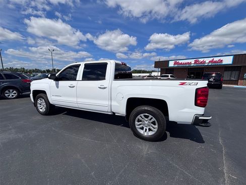 Used 2018 Chevrolet Silverado 1500 LT w/ All Star Edition AWD/4WD image 4