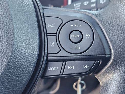 Used 2024 Toyota RAV4 LE image 21