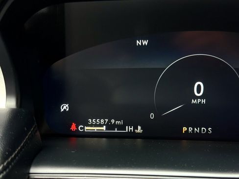Used 2023 Lincoln Nautilus AWD w/ Premium Package image 38