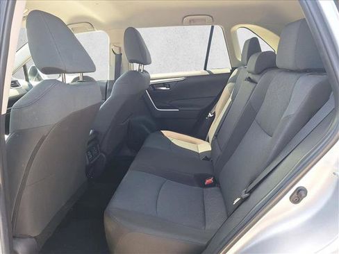 Used 2024 Toyota RAV4 XLE FWD image 15