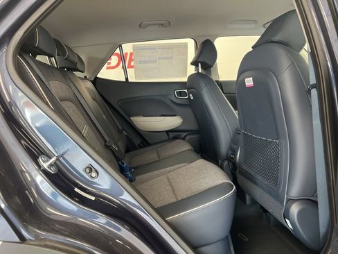 New 2026 Hyundai Venue SEL FWD image 9