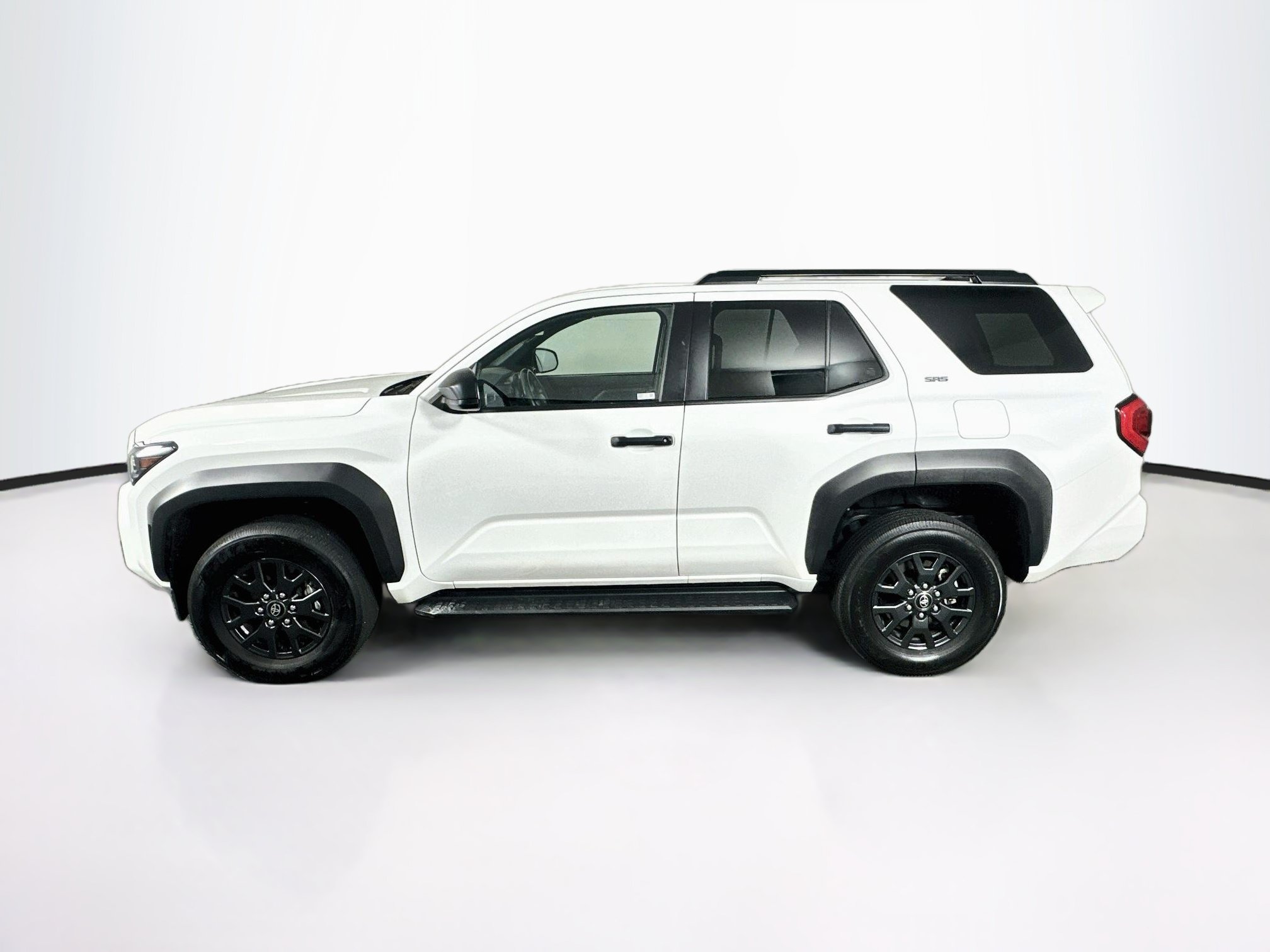 Used 2025 Toyota 4Runner SR5 AWD/4WD image 4