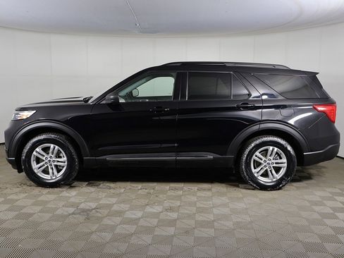 Used 2022 Ford Explorer XLT w/ Equipment Group 202A image 12