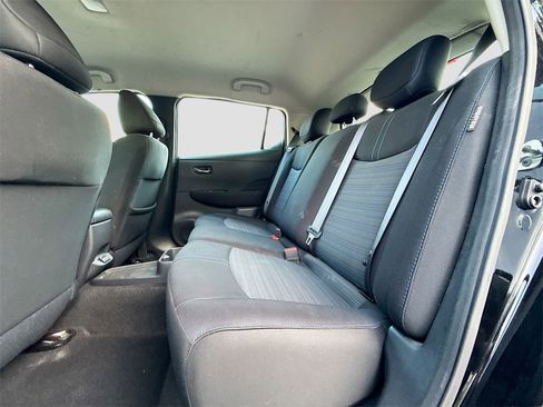 Used 2023 Nissan Leaf S image 22