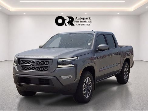 Used 2024 Nissan Frontier SL w/ Technology Package RWD image 2