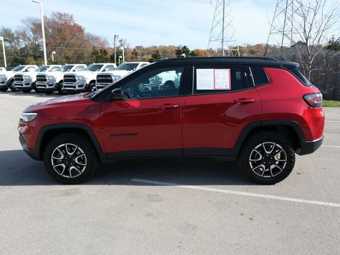 Used 2024 Jeep Compass Trailhawk w/ Trailhawk Elite Group image 10