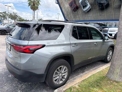 Used 2023 Chevrolet Traverse LT