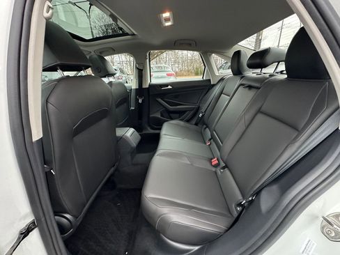 Used 2020 Volkswagen Jetta SE image 18