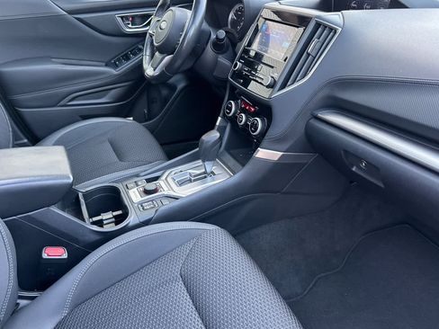 Used 2022 Subaru Forester Premium w/ Popular Package #2 image 17