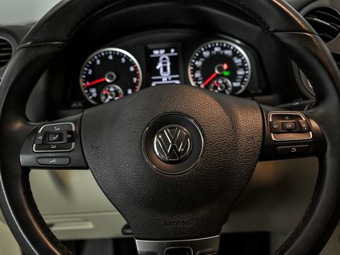 Used 2016 Volkswagen Tiguan S FWD image 18