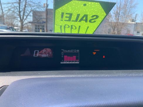 Used 2016 Toyota Prius C Two image 25