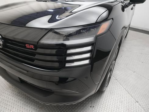 Certified 2025 Nissan Kicks SR image 22