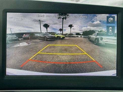 Used 2023 Hyundai Elantra Blue FWD image 14