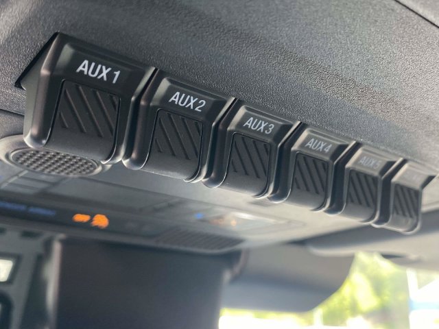 New 2026 Ford Bronco Heritage Edition AWD/4WD image 13