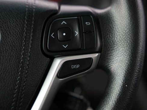 Used 2015 Toyota Sienna L image 13