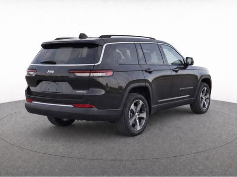 Used 2022 Jeep Grand Cherokee L Limited RWD image 4