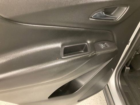 Used 2019 Chevrolet Equinox LT AWD/4WD image 35