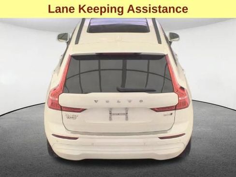 Used 2023 Volvo XC60 B5 Core AWD/4WD image 7