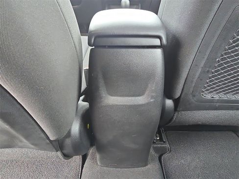 Used 2023 Hyundai Venue SE image 22