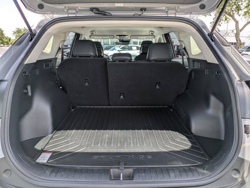 Certified 2025 Kia Sportage EX FWD image 10
