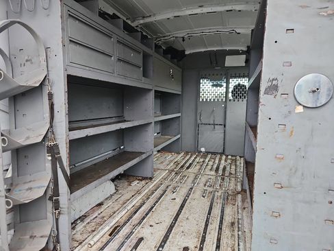 Used 2016 Ford Transit 250 250 3dr LWB Medium Roof Cargo image 12