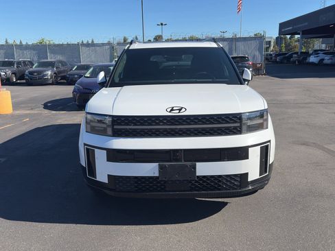 Used 2025 Hyundai Santa Fe Calligraphy AWD/4WD image 2