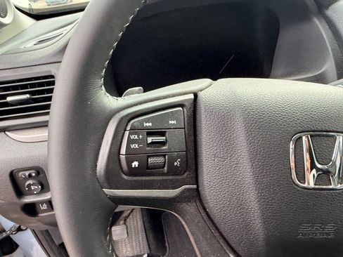 Used 2024 Honda Ridgeline RTL image 16