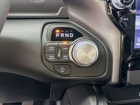 Used 2026 RAM 1500 Laramie AWD/4WD image 17