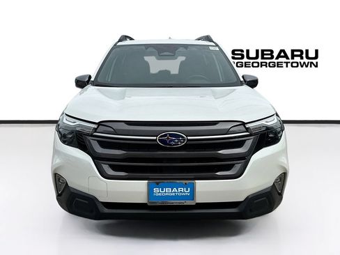 Used 2026 Subaru Forester Premium AWD/4WD image 2
