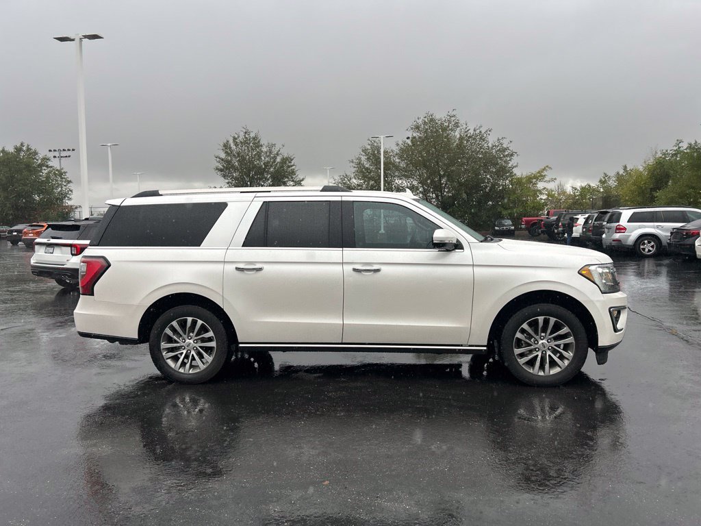 Used 2018 Ford Expedition Max Limited w/ Equipment Group 301A AWD/4WD image 4