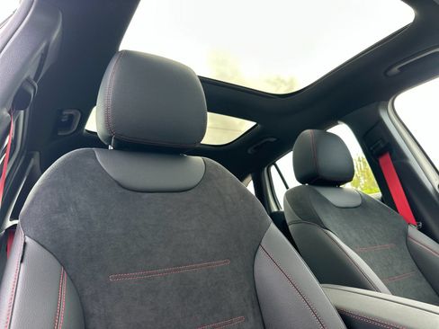 New 2026 Mercedes-Benz GLA 35 AMG 4MATIC image 16