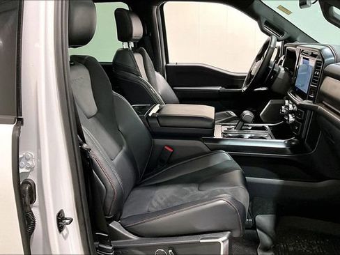 Used 2025 Ford F150 Raptor AWD/4WD image 31